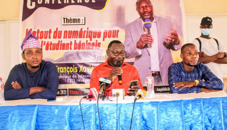 Serge Dèfodji et François Xavier Attadédji exposent les opportunités qu’offrent le numérique