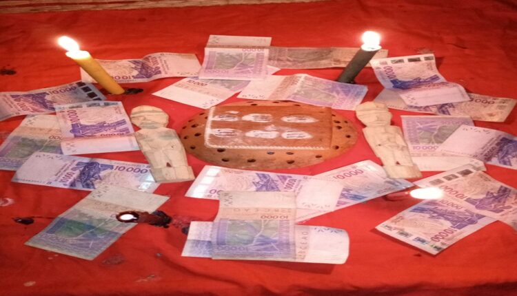 Togo un faux marabout béninois, multiplicateur d'argent et son client jetés en prison