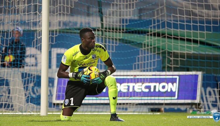 Saturnin Allagbé @ Bj foot