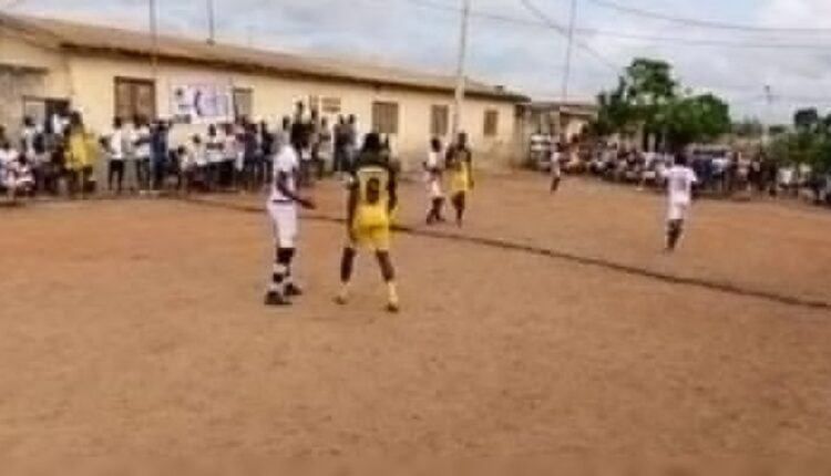 un joueur égorgé en plein match de Maracana