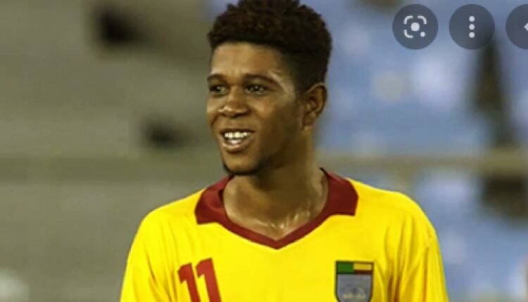 Charbel Gomez, footballeur béninois .png