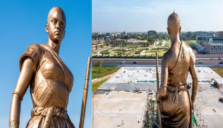 Statue Amazone Bénin