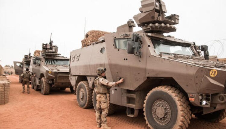 un convoi logistique de la force Barkhane Ph Lobs