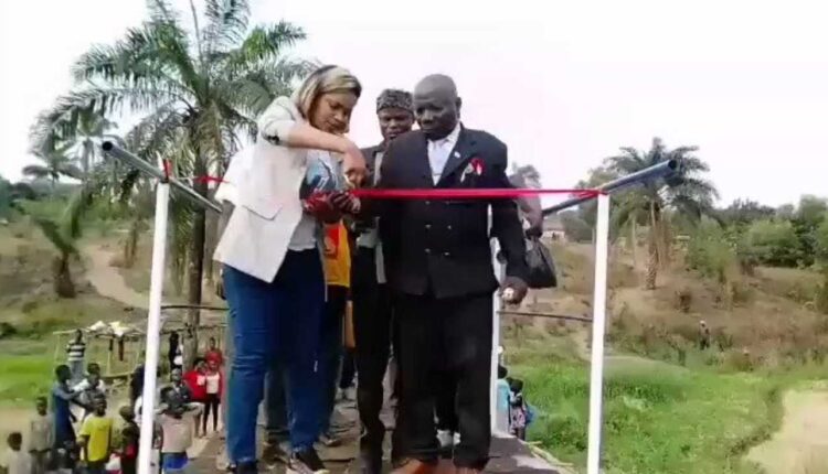 un pont nouvellement construit s’effondre en pleine cérémonie d’inauguration en RDC