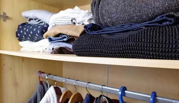 un sachet de sel dans votre armoire