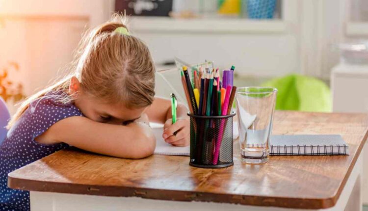 votre enfant ne veut pas étudier ou travailler à l’école