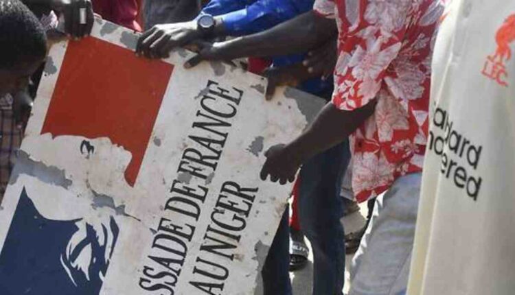 en cas d'attaque de ses ressortissants Niger