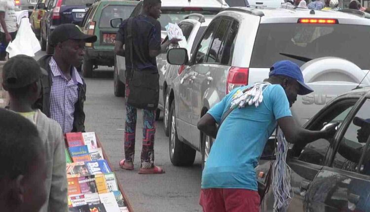 mendicité et Vente à la sauette à cotonou Bénin (1)