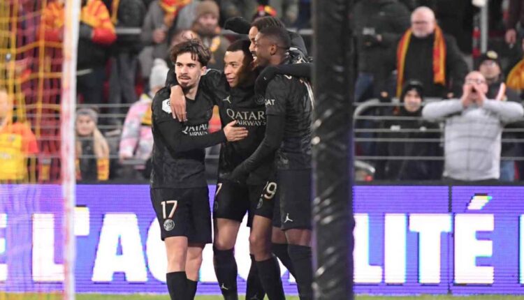 Le PSG s'impose à Lens et prend le large en têt du classement!