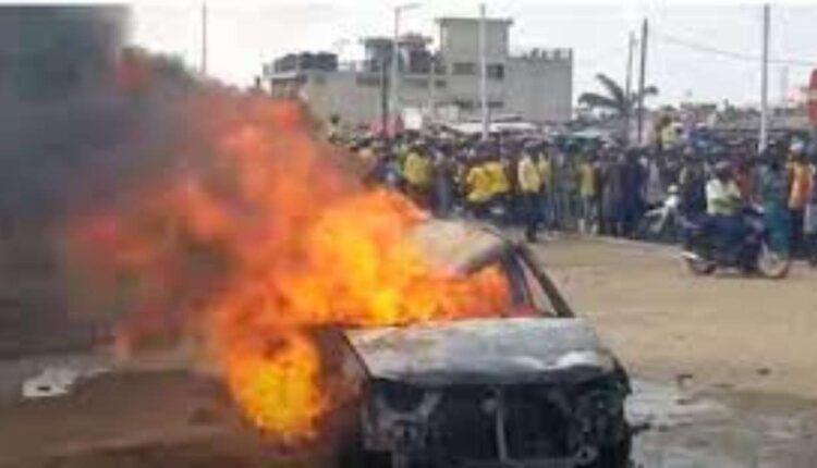 un mort calciné dans l'incendie d'une voiture chargée d'essence à Cotonou